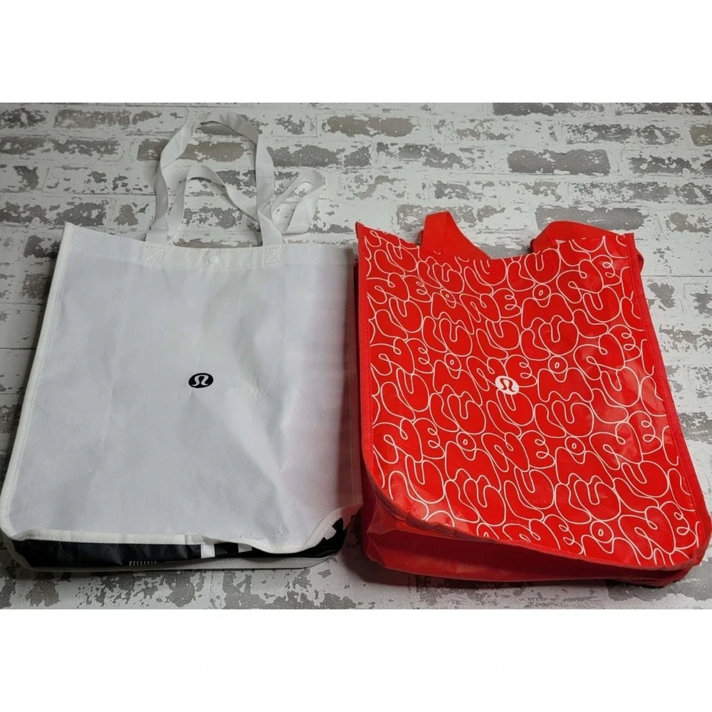 Lululemon Large Reusable Bags Set of 2 White and‎ Red